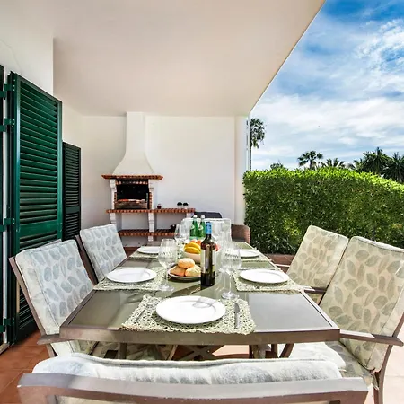 Rosemary By Algarve Holidays * אלקנטרילה