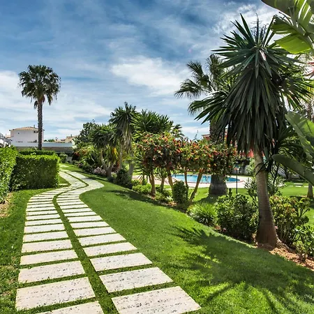 Rosemary By Algarve Holidays אלקנטרילה